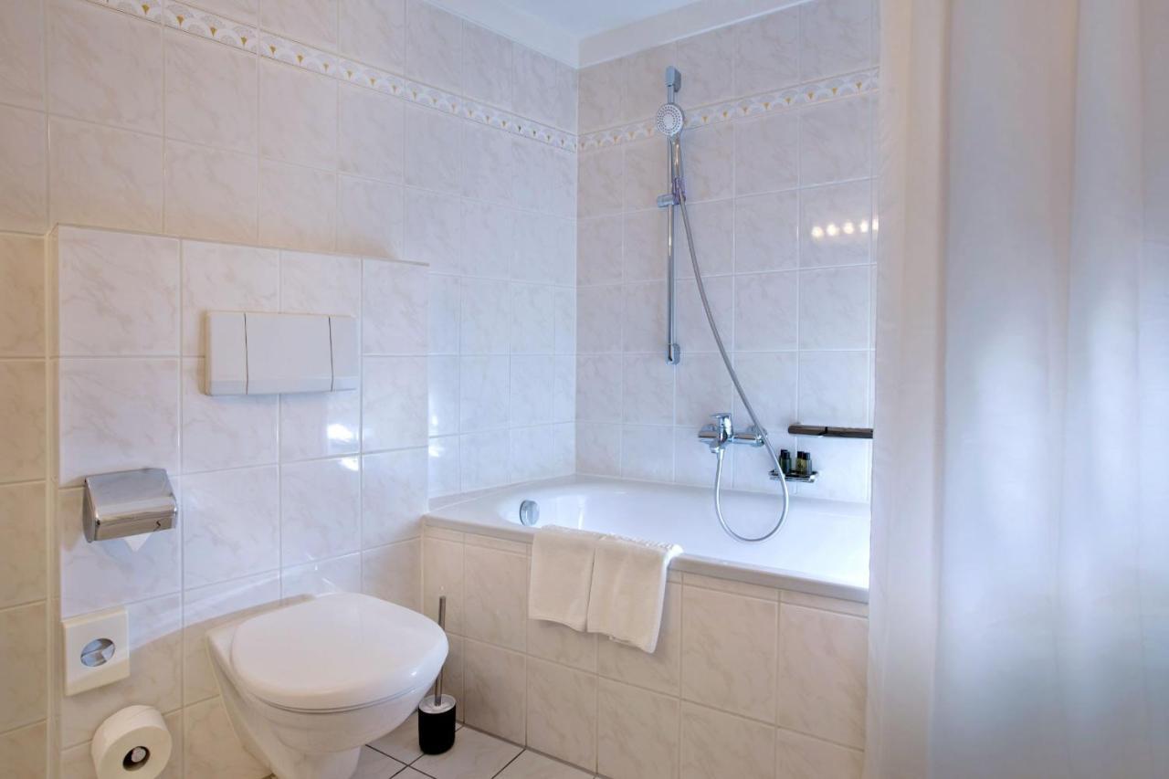 Hotel Rotkreuzplatz Munich Luaran gambar