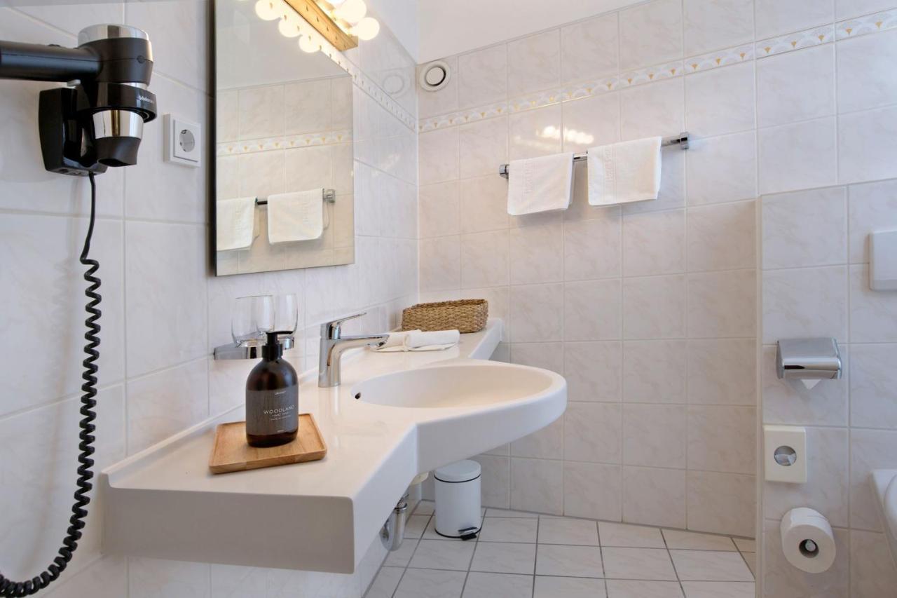Hotel Rotkreuzplatz Munich Luaran gambar
